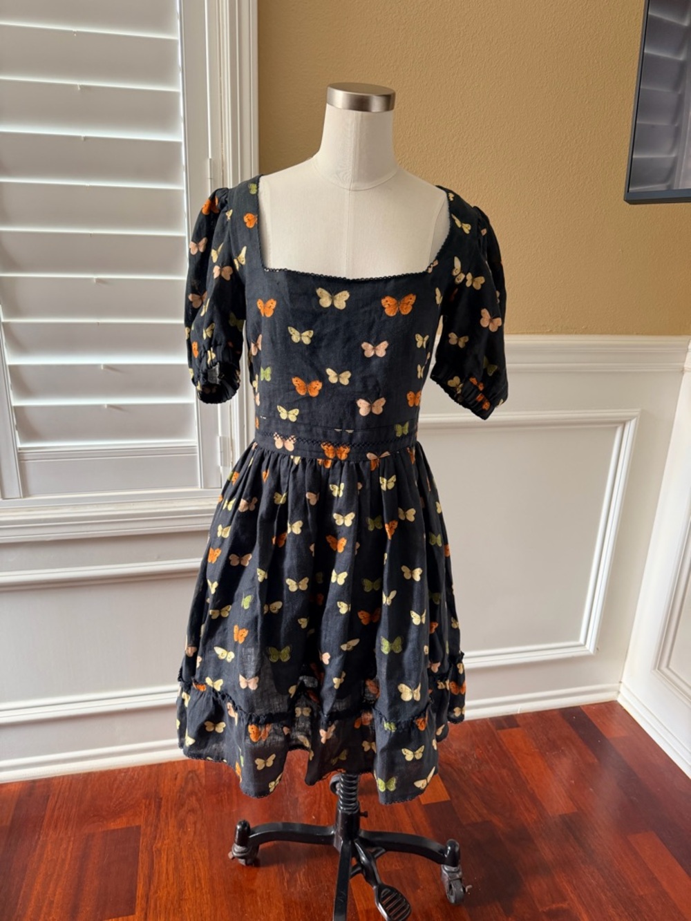 Agua Bendita Pomelo linen butterfly dress